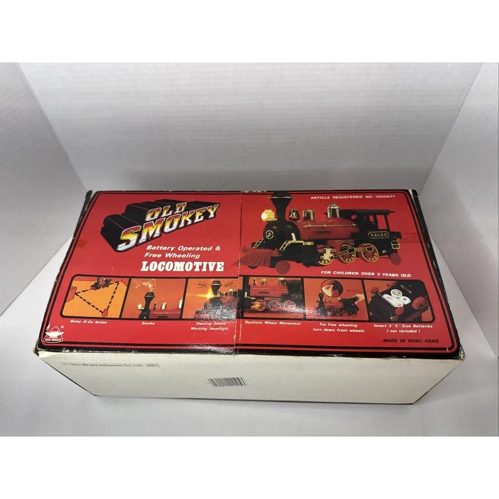 Vintage Old Smokey Battery Operated & Free Wheeling Locomotive In Orig Box Train